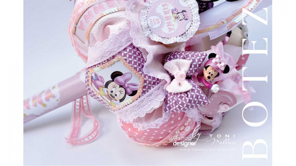 Lumanare cu Minnie Mouse Racer personalizata cu paiete roz si lila 7